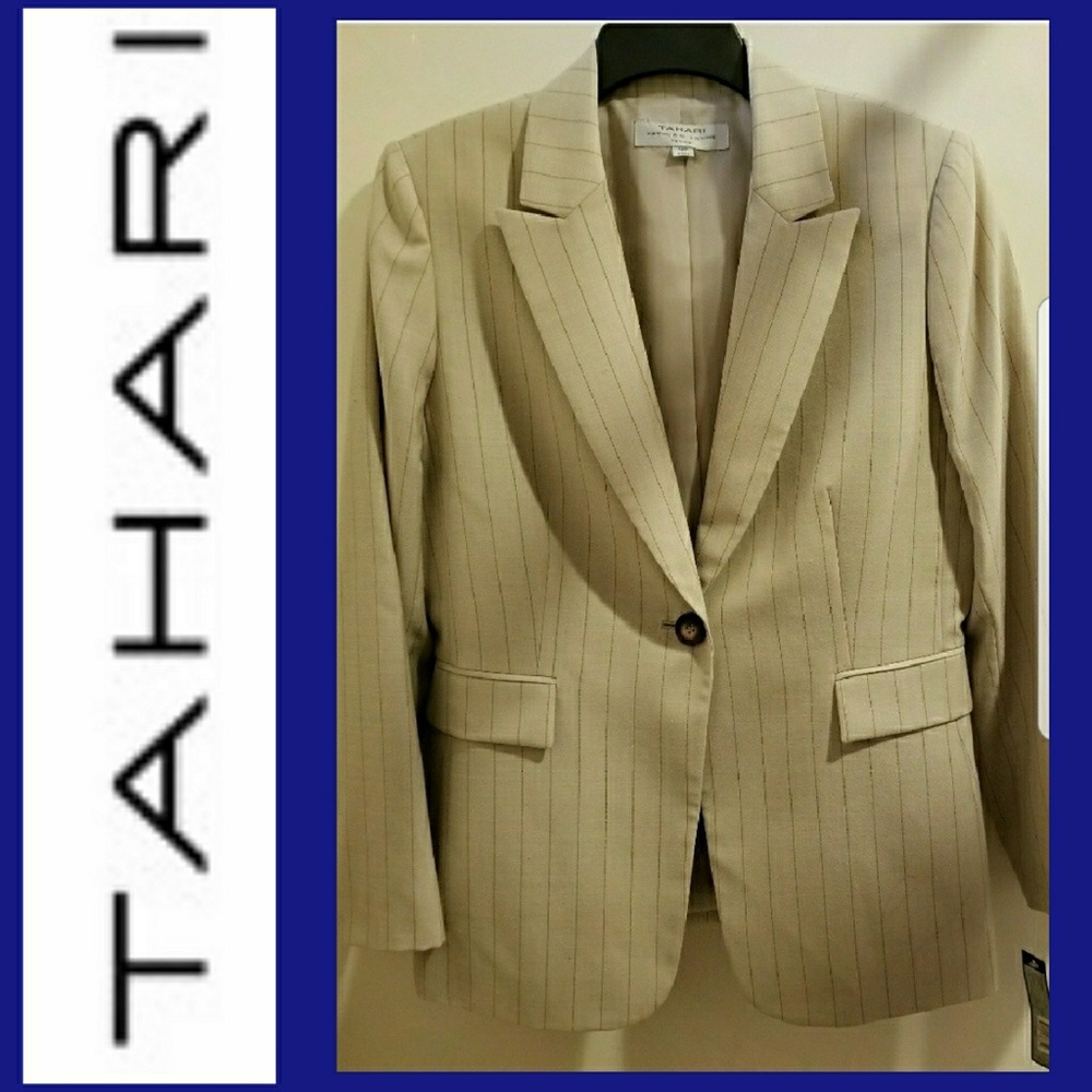 TAHARI BLAZER